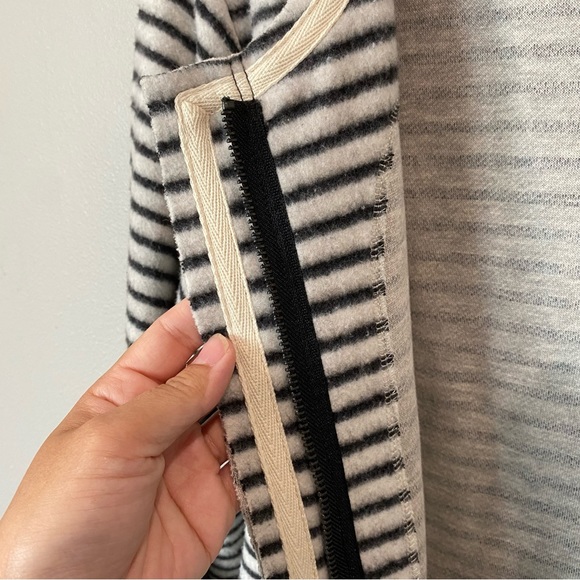 Anthropologie Dolan Striped Full Zip Jacket Black White Fleece X-Large - Picture 6 of 12